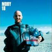 Il testo AT LEAST WE TRIED di MOBY è presente anche nell'album 18 (2002)