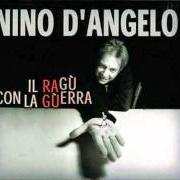 Il testo FATT'ASTREGNERE di NINO D'ANGELO è presente anche nell'album Il ragù con la guerra (2005)