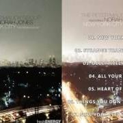 Il testo NEW YORK CITY (RADIO EDIT) di NORAH JONES è presente anche nell'album New york city (2003)