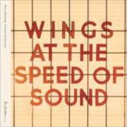 Il testo THE NOTE YOU NEVER WROTE di PAUL MCCARTNEY è presente anche nell'album Wings at the speed of sound (1976)