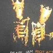 Il testo LOVE BOAT CAPTAIN dei PEARL JAM è presente anche nell'album Riot act (2002)