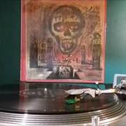 Il testo DEAD SKIN MASK degli SLAYER è presente anche nell'album Seasons in the abyss (1990)