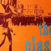Il testo MAGNIFICENT DANCE, THE dei THE CLASH è presente anche nell'album Super black market clash (1993)