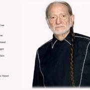 Il testo MAMMAS DON'T LET YOUR BABIES GROW UP TO BE COWBOYS di WILLIE NELSON è presente anche nell'album Essential willie nelson (2003)