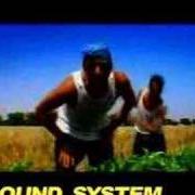 Il testo LENTO dei SUD SOUND SYSTEM è presente anche nell'album Reggae party (1999)