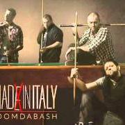 Il testo ITALIAN SUPERSTAR dei BOOMDABASH è presente anche nell'album Mad