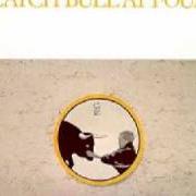 Il testo THE BOY WITH THE MOON AND STAR ON HIS HEAD di CAT STEVENS è presente anche nell'album Catch bull at four (1972)