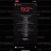 Il testo PAZZO (FEAT. FABRI FIBRA) di IZI è presente anche nell'album Riot (2020)