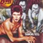 Il testo CANDIDATE di DAVID BOWIE è presente anche nell'album Diamond dogs (1974)