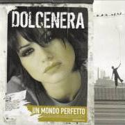 Il testo QUALCHE VOLTA di DOLCENERA è presente anche nell'album Un mondo perfetto (2005)