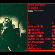 Il testo OHE' SUNT CHI di ENZO JANNACCI è presente anche nell'album Enzo jannacci in teatro (1965)