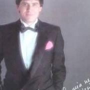 Il testo SOLO ALL'ULTIMO PIANO di GIANNI MORANDI è presente anche nell'album La mia nemica amatissima (1983)