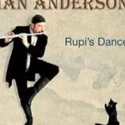 Il testo A WEEK OF MOMENTS dei JETHRO TULL è presente anche nell'album Rupi's dance (2003)