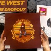 Il testo GET EM HIGH di KANYE WEST è presente anche nell'album College dropout (2004)